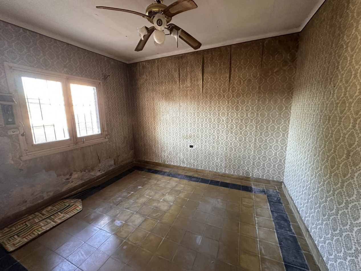 VENDO CASA 3 DORM, 2 COCHERAS. QUINCHO Y PILETA U$D 55.000