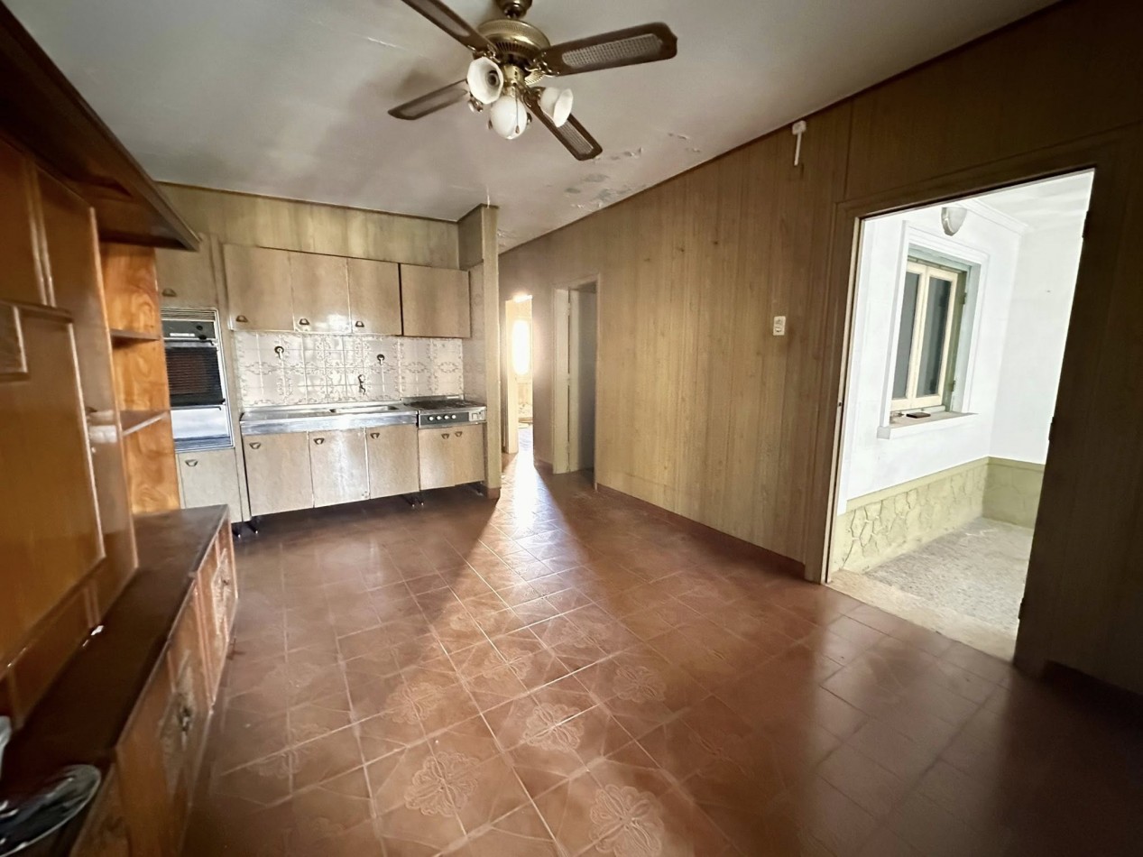 VENDO CASA 3 DORM, 2 COCHERAS. QUINCHO Y PILETA U$D 55.000