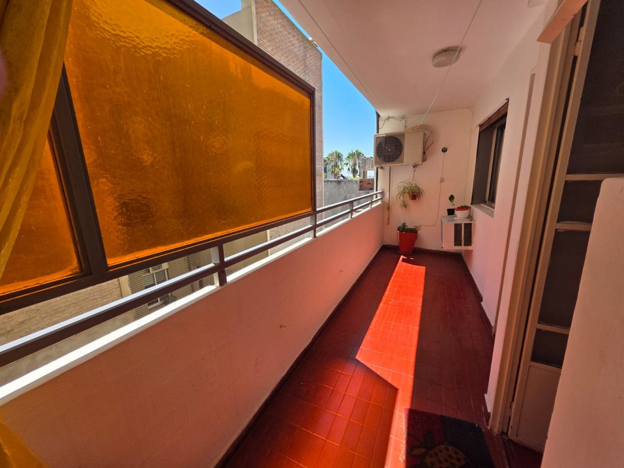 VENDO DEPTO 1 DORMITORIO ZONA CENTRO U$S 68.000.