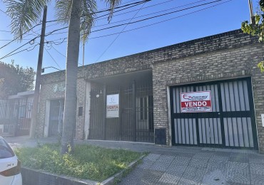 VENDO CASA 3 DORM, 2 COCHERAS. QUINCHO Y PILETA U$D 55.000